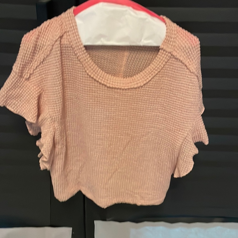 Altar’d State short sleeved top, light ruffle sleeves, light pink, size medium